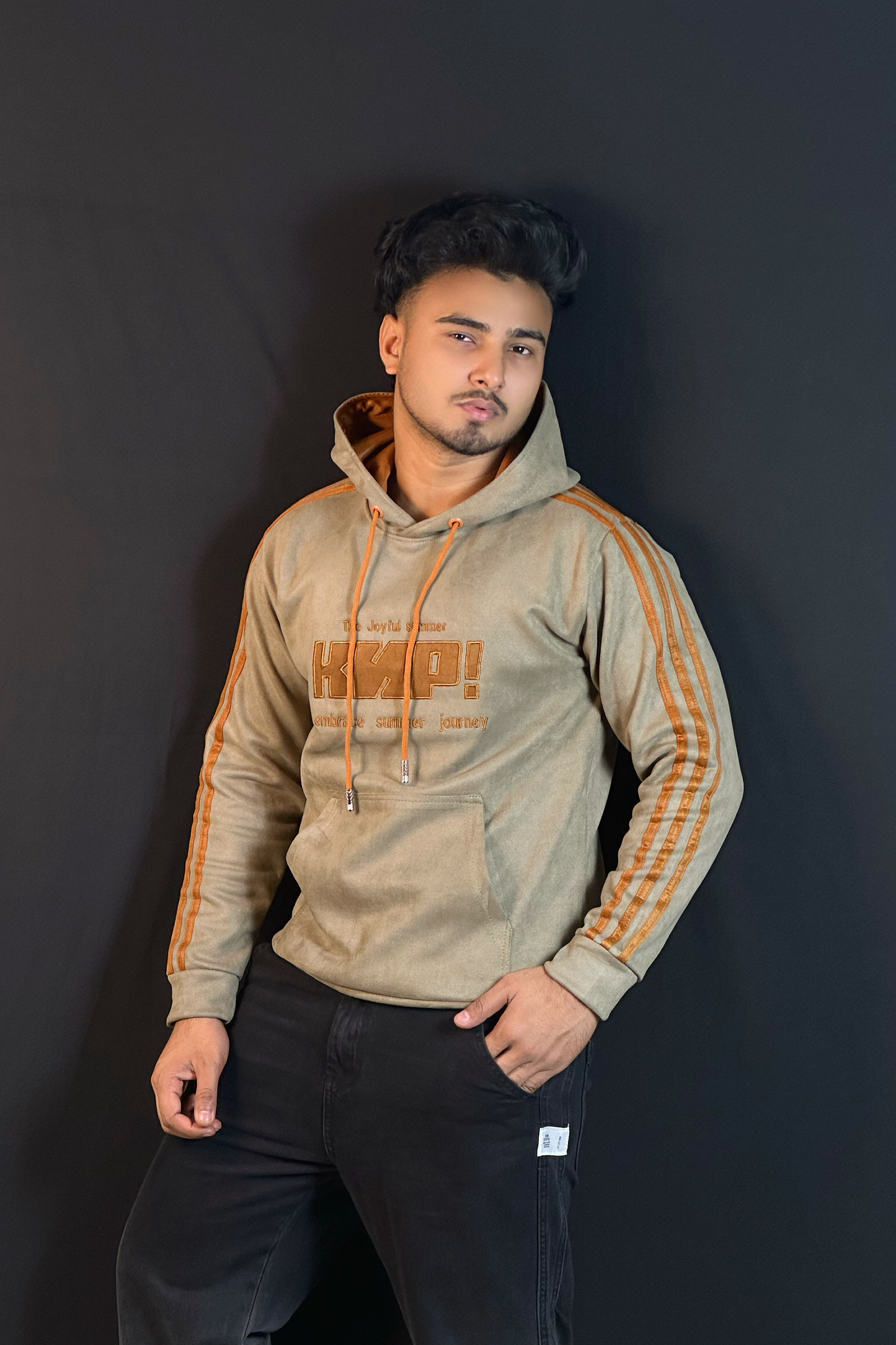 মিডেড অলিভ কালার চায়না ভেলভেট হুডি-KNP