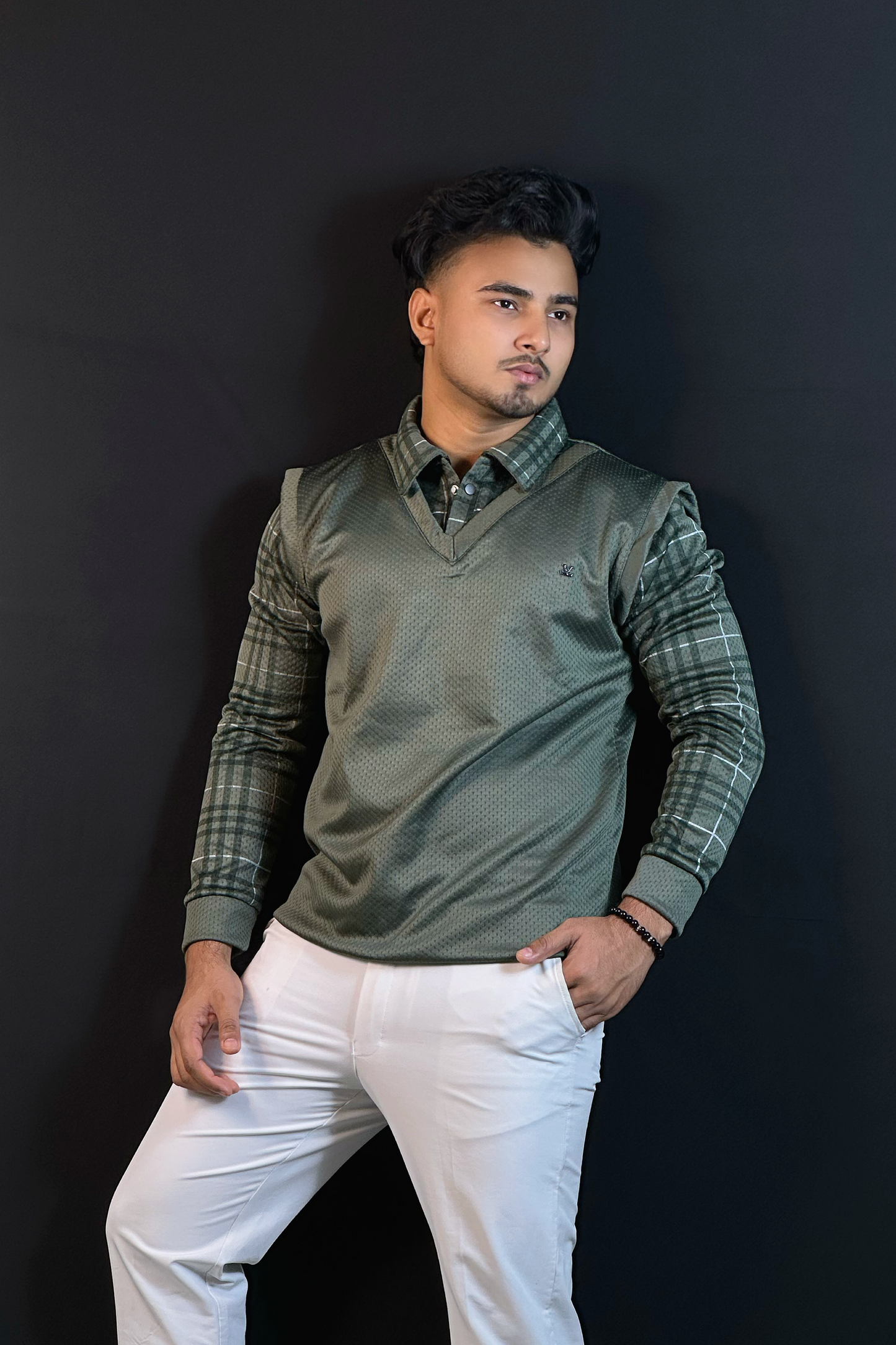 অলিভ ওল্ড মানি চায়না সোয়েটশার্ট-VEST