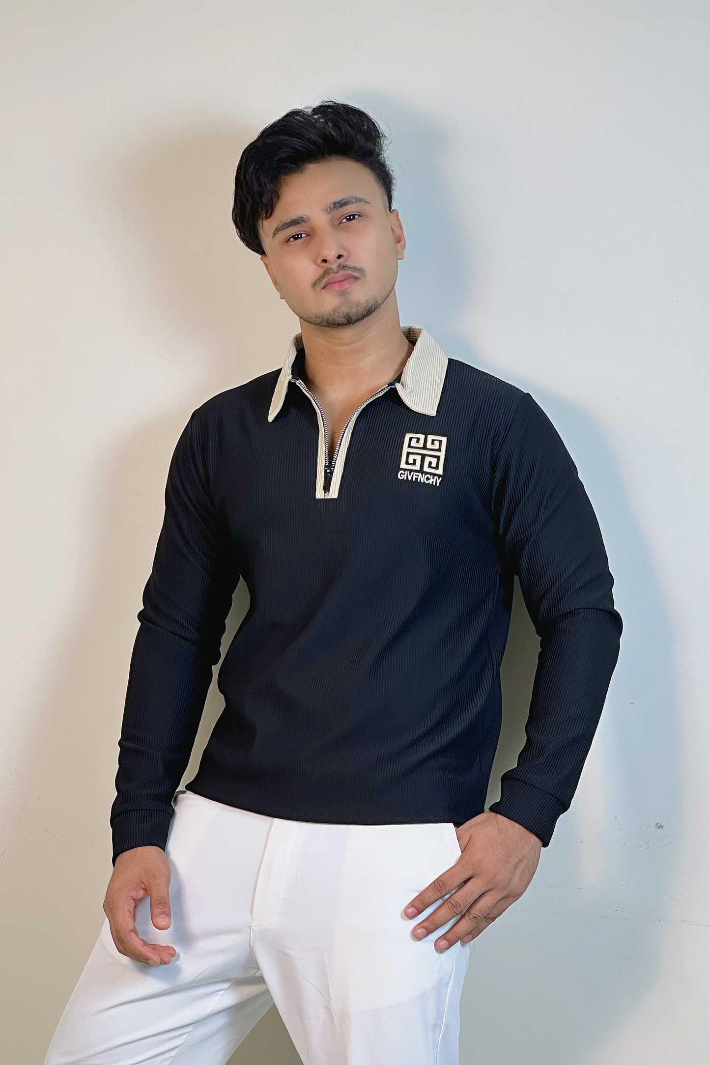 কালো কালার সোয়েটশার্ট-FANCY