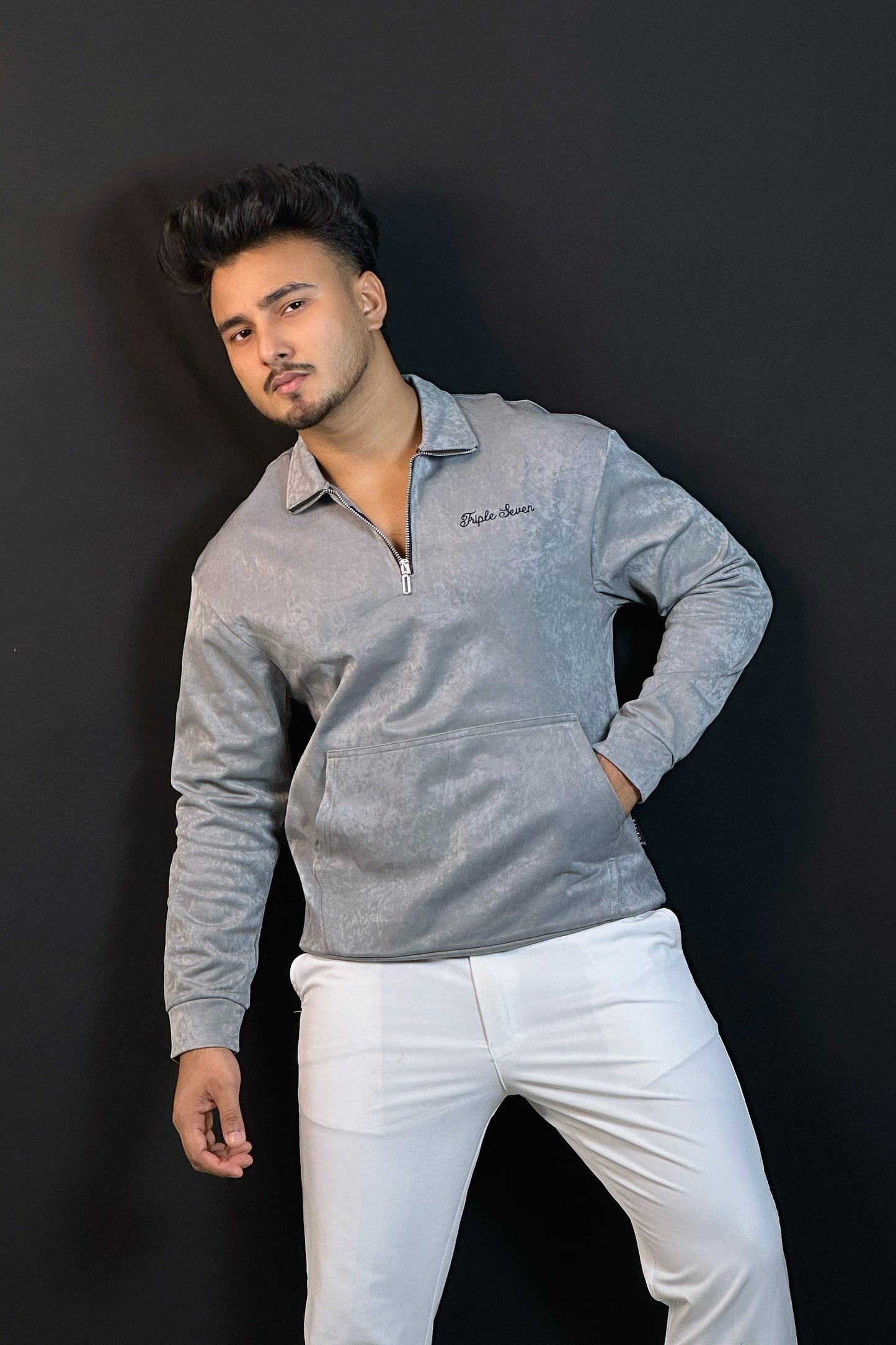 অ্যাশ কালার ভেলভেট সোয়েটশার্ট-ZIPPER