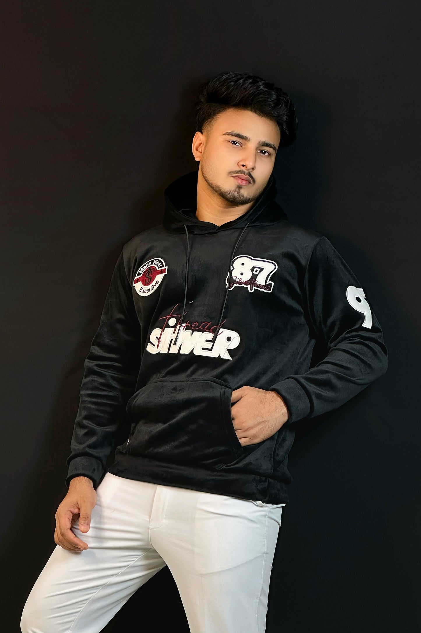 কালো কালার চায়না ভেলভেট হুডি-87