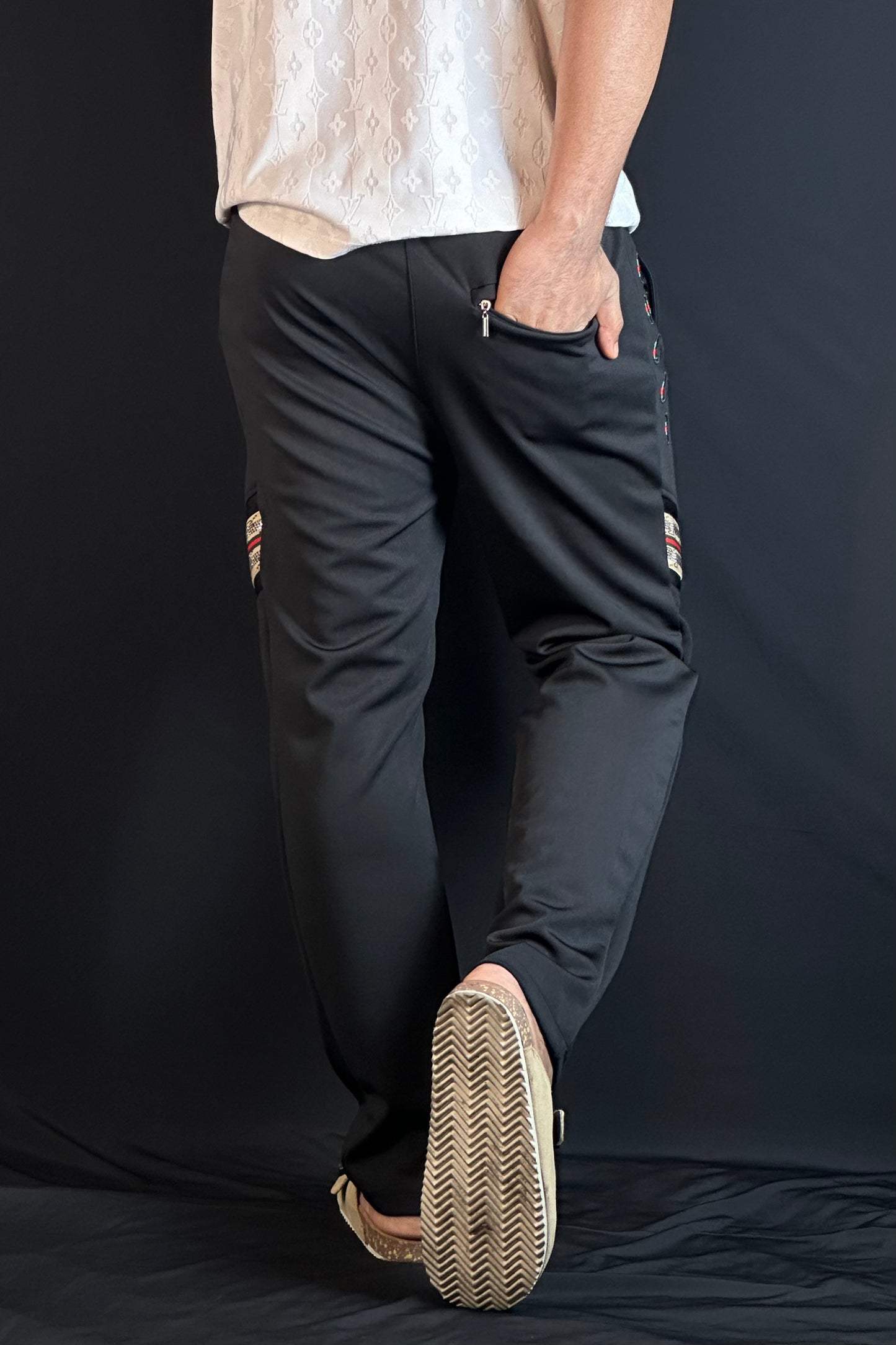 ব্ল্যাক কালার চায়না জগার্স-GUCCI