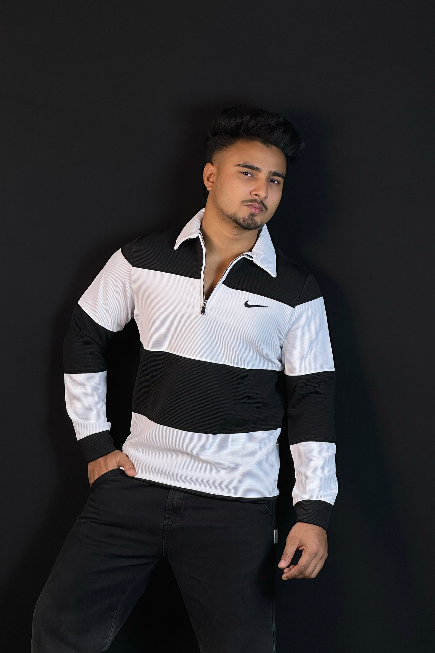 সাদা কালো কনট্রাস্ট সোয়েটশার্ট-NIKE