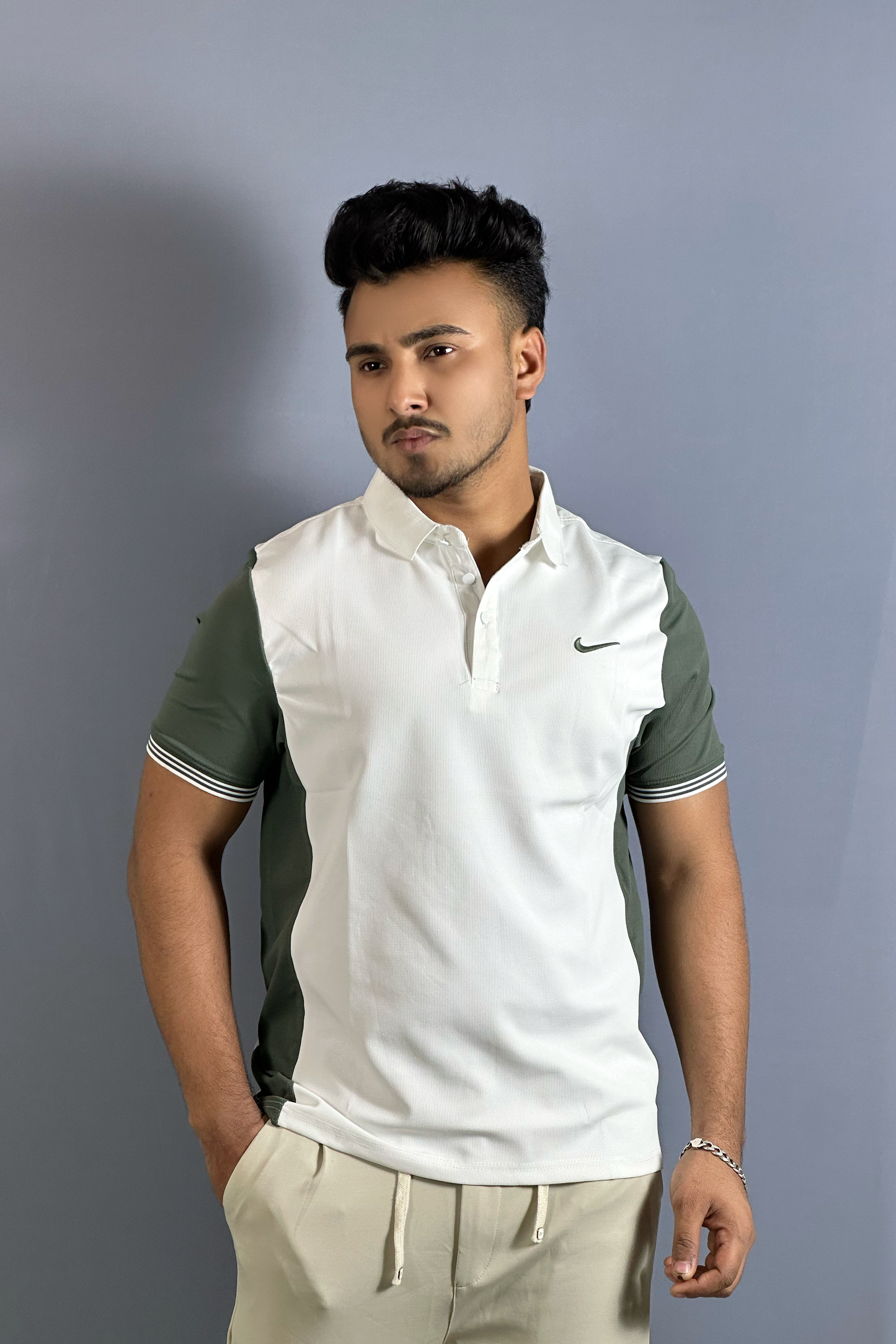 সাদা কালার পোলো টি-শার্ট-Nike