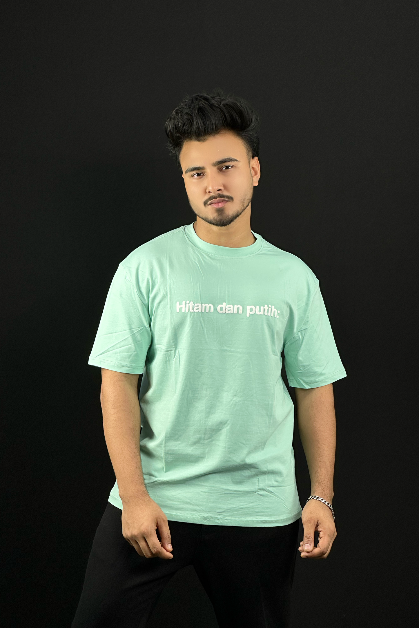 Pest Colour T-Shirt |Hitam