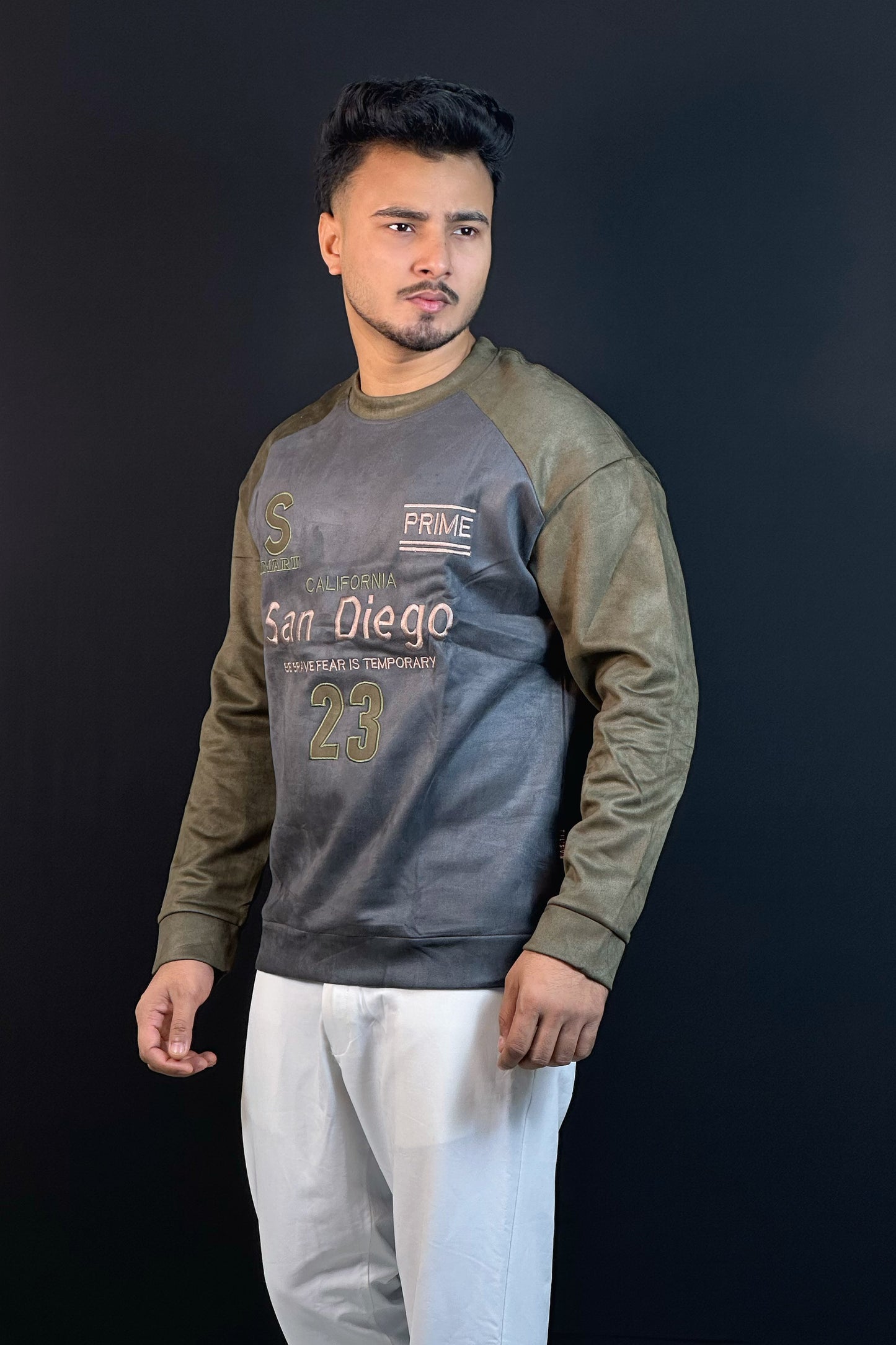 গ্রে কালার ভেলভেট সোয়েটশার্ট-PRIME