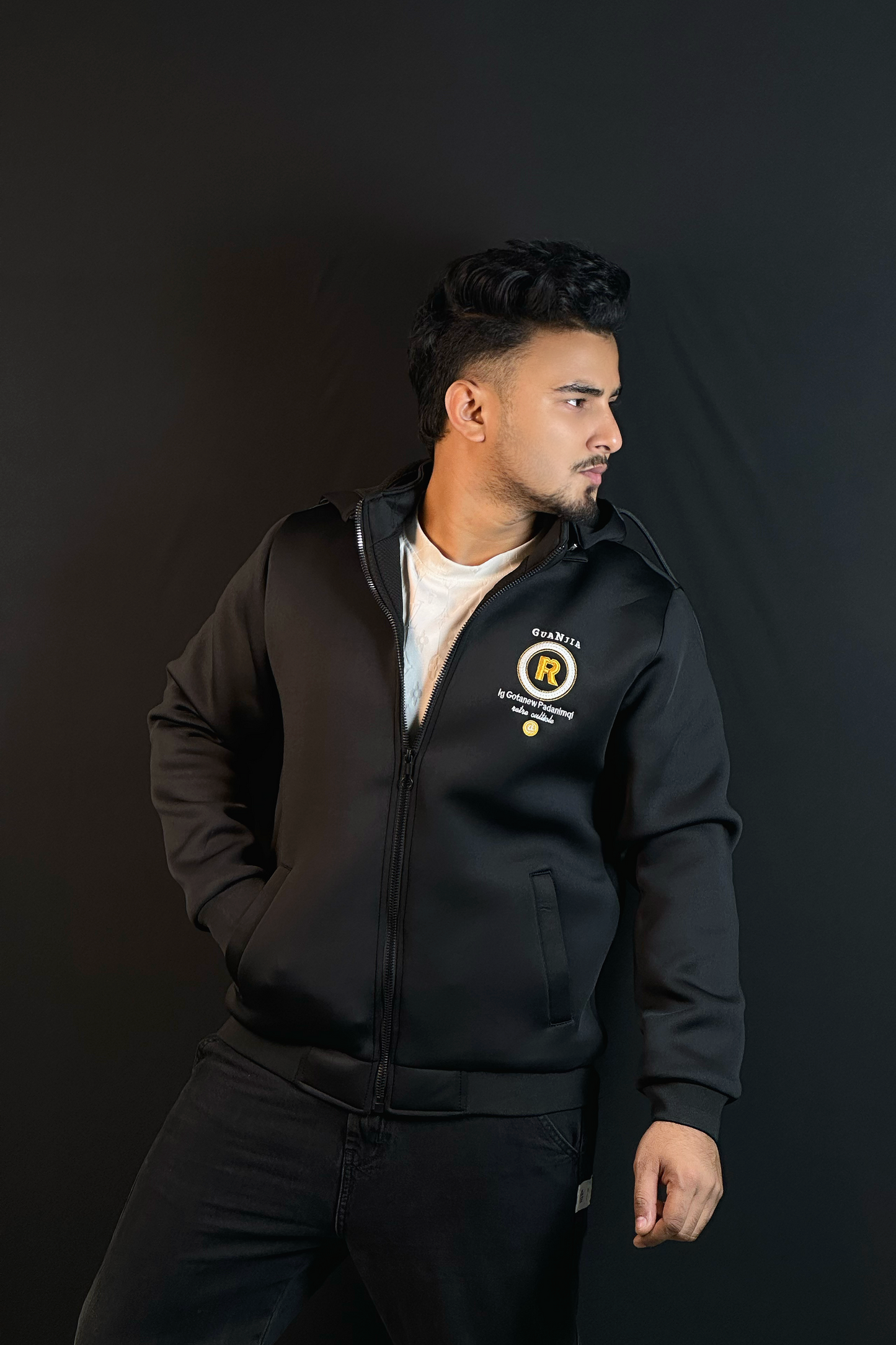 ব্ল্যাক কালার চায়না জ্যাকেট-R