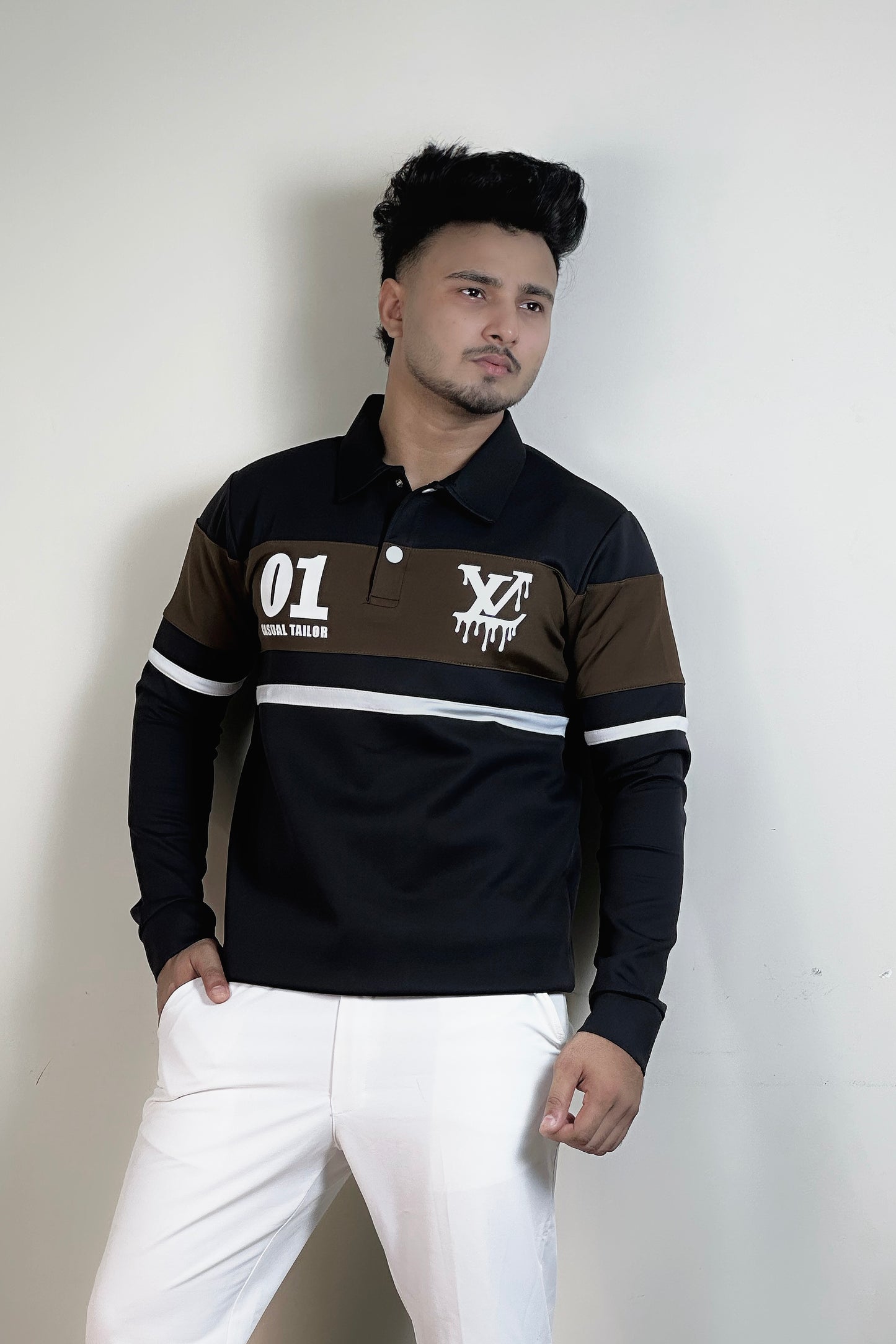 কালো কালার সোয়েটশার্ট-LV