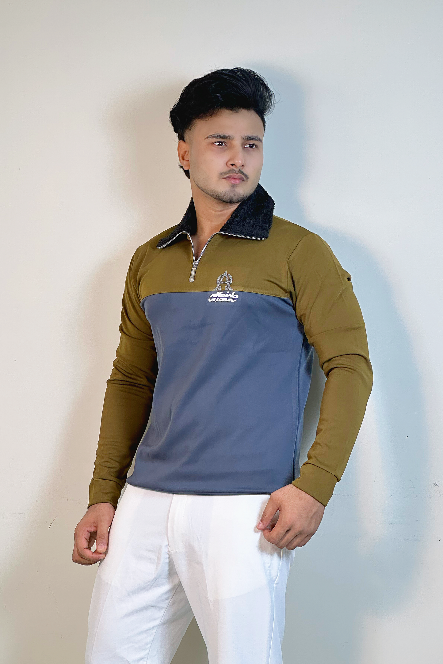 অলিভ অ্যাশ কালার সোয়েটশার্ট-SHERPA