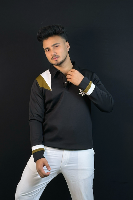 ব্ল্যাক কালার সোয়েটশার্ট-CLV