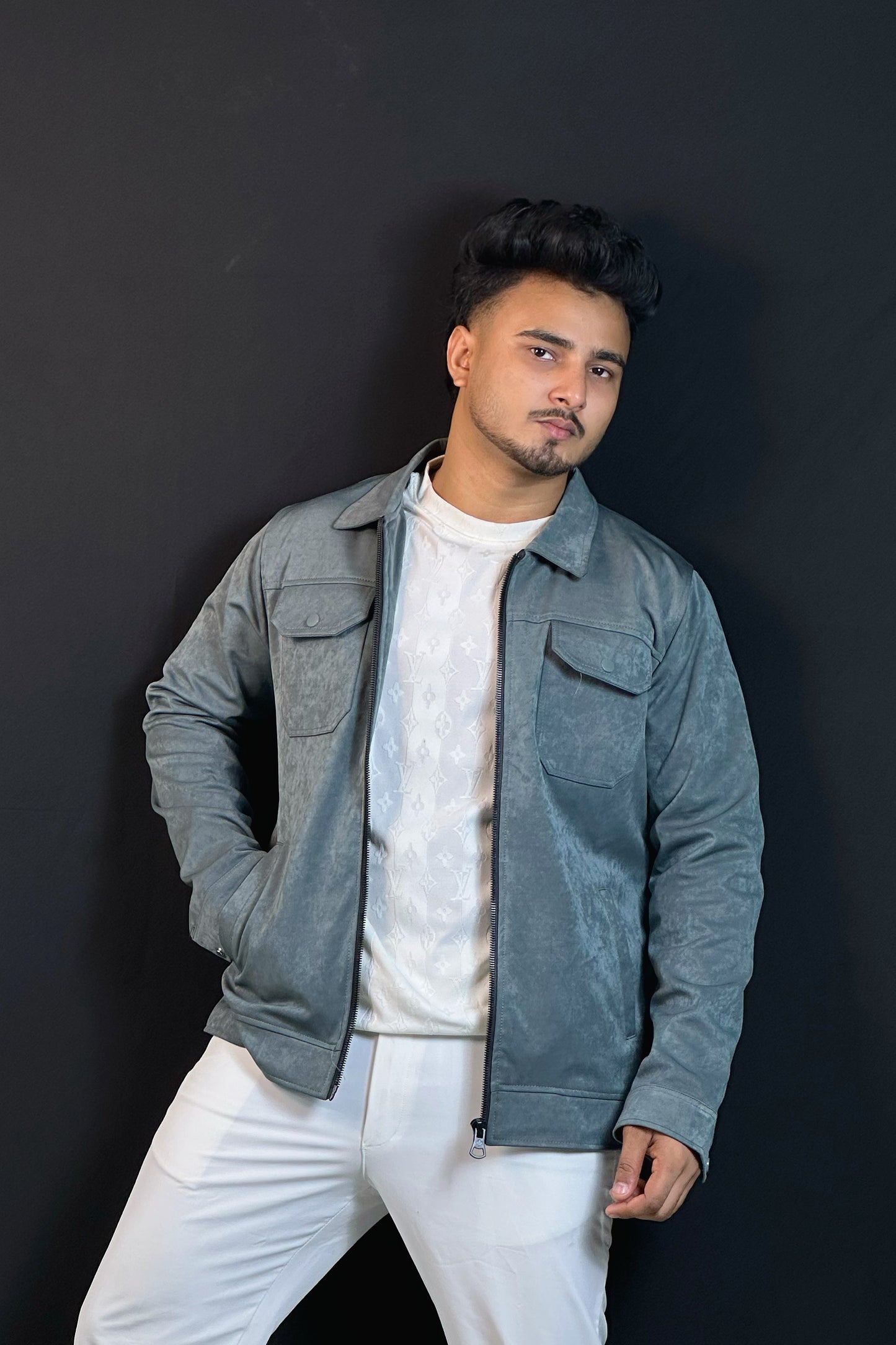 অ্যাশ কালার চায়না ভেলভেট জ্যাকেট-Collar