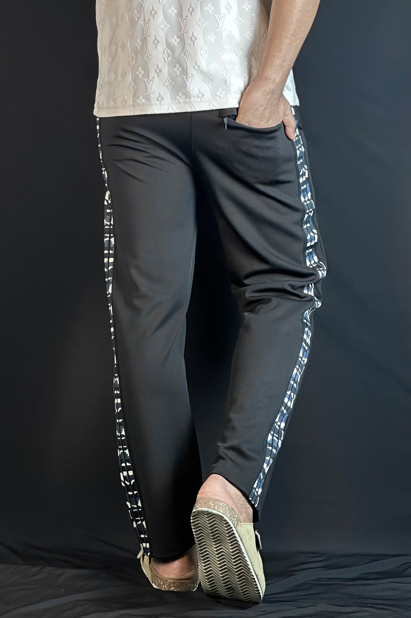 ব্ল্যাক কালার চায়না জগার্স-BStrip