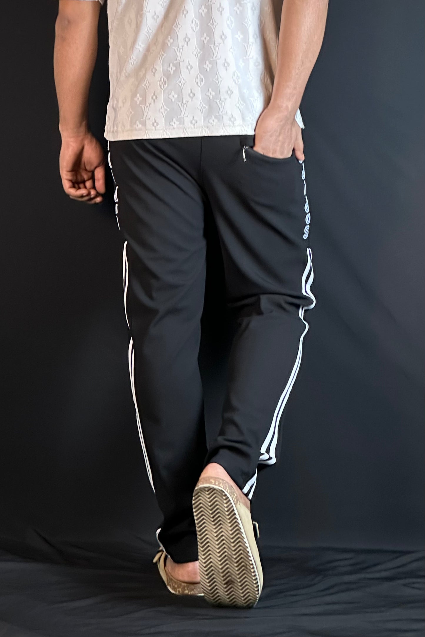 ব্ল্যাক কালার চায়না জগার্স-ADIDAS